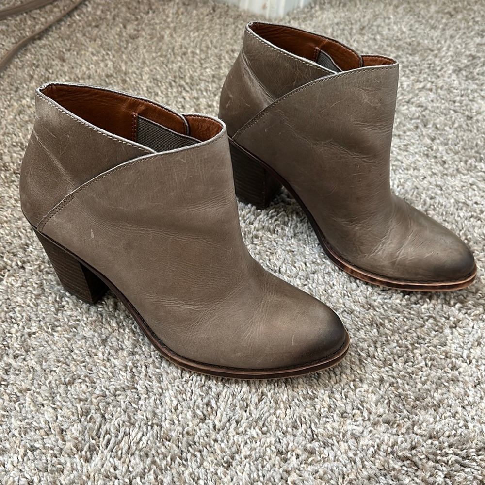 Lucky Brand Eesa Brindle Taupe Leather Heeled bootie